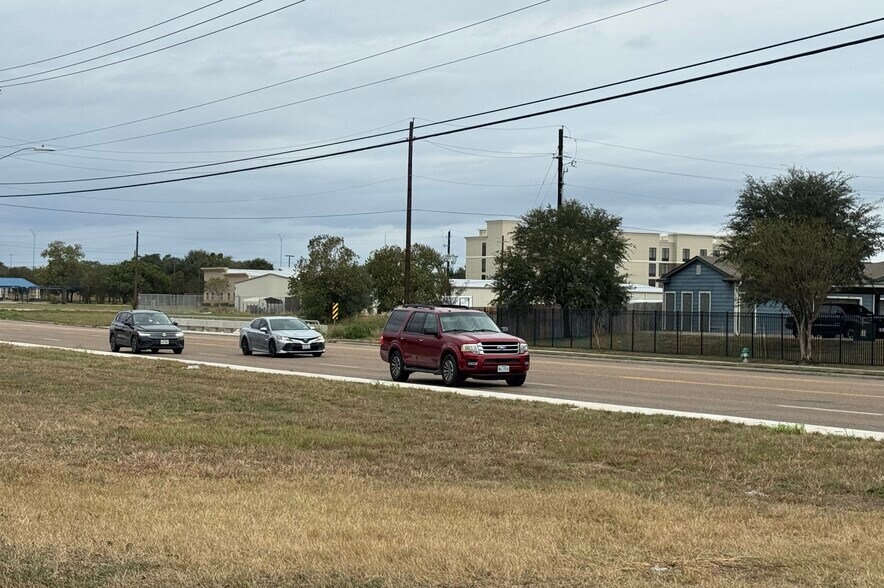 More Photos Of 5303 John Stockbauer Dr, Victoria Land For Sale