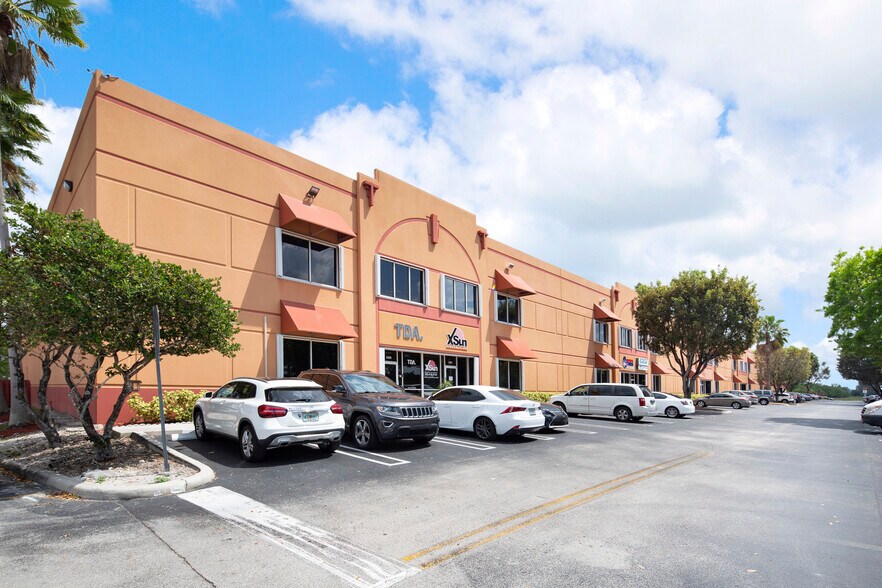 More Photos Of 3301-3389 NW 97th Ave, Miami Warehouse For Lease