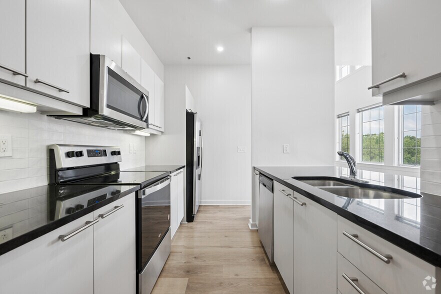 More Photos Of 232 19th St NW, Atlanta Apartments For Lease