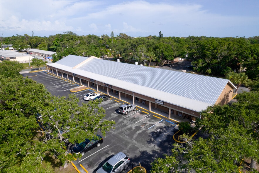 More Photos Of 1112 Whitfield Ave, Sarasota Storefront Retail Office For Sale