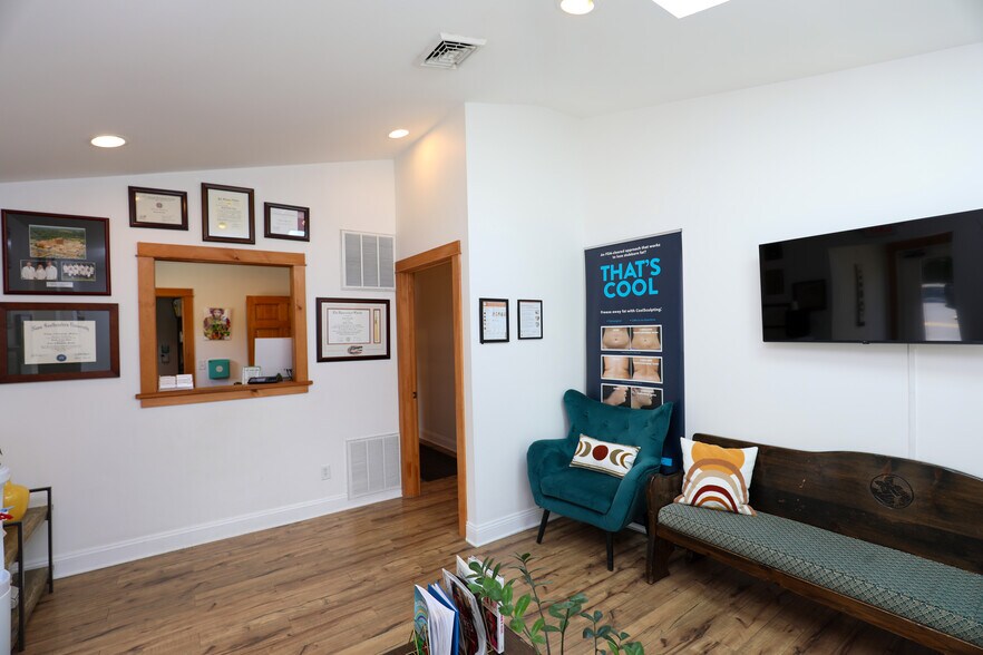 More Photos Of 216 Rt. 32, New Paltz Medical For Sale