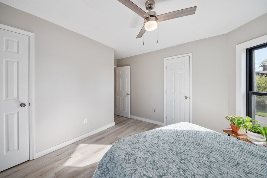 More Photos Of 2404 4th St, Cuyahoga Falls Office For Sale