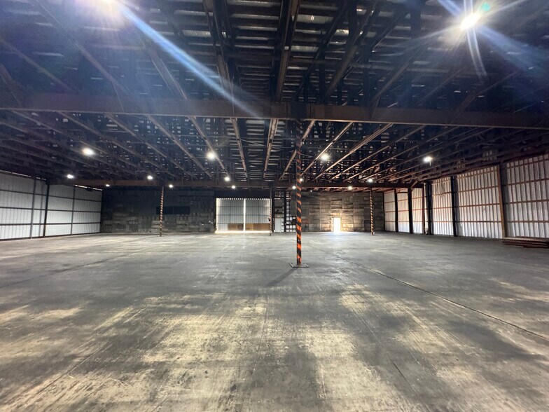 More Photos Of 813 Dumont St, South Houston Service For Lease