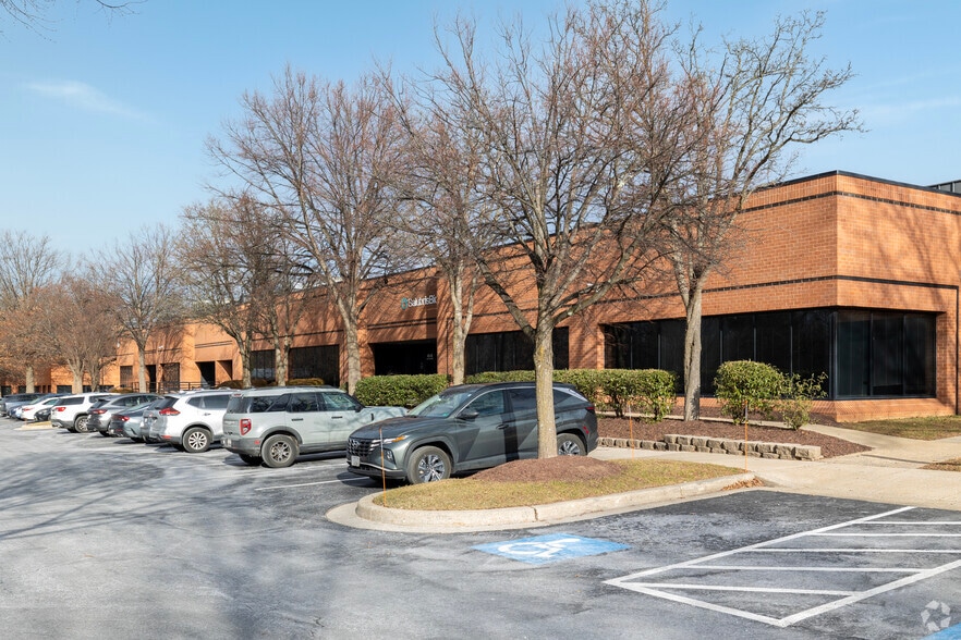 More Photos Of 45 W Watkins Mill Rd, Gaithersburg Research And Development For Lease