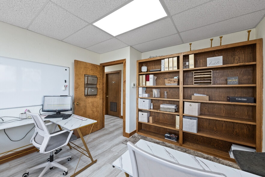 More Photos Of 1297 Burns Way, Kalispell Office For Sale