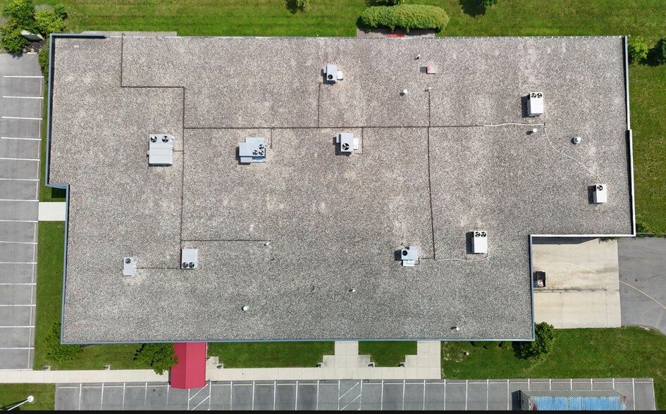 More Photos Of 6270 Este Ave, Cincinnati Showroom For Sale