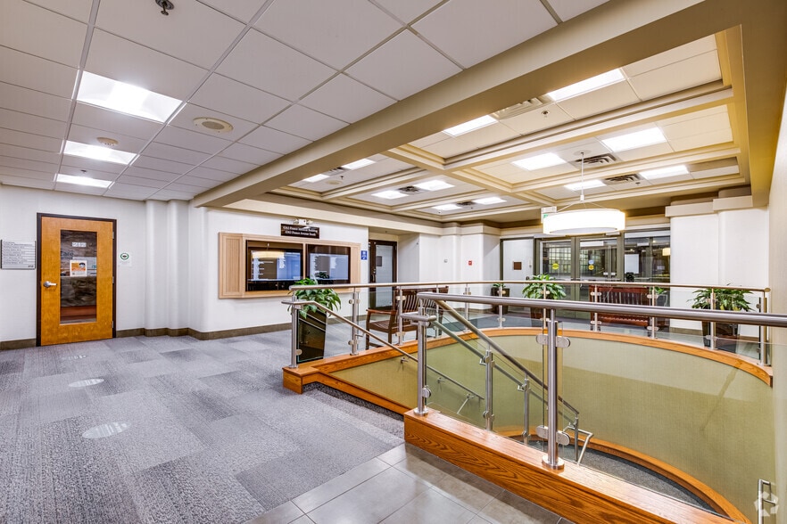 More Photos Of 6363 France Ave S, Edina Office For Sale
