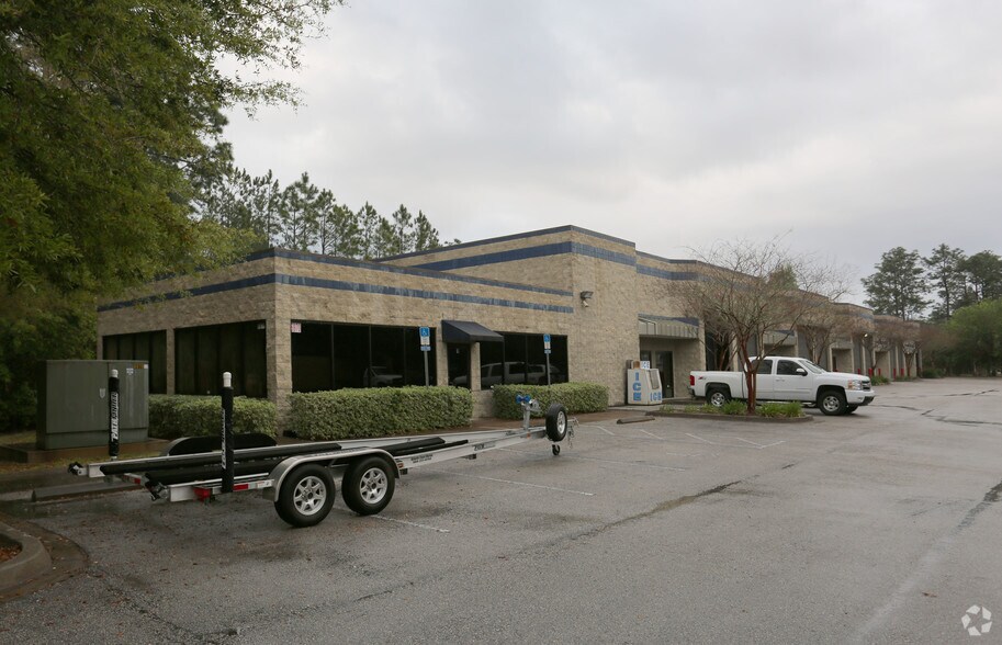 Primary Photo Of 6970 Business Park Blvd, Jacksonville Warehouse For Lease