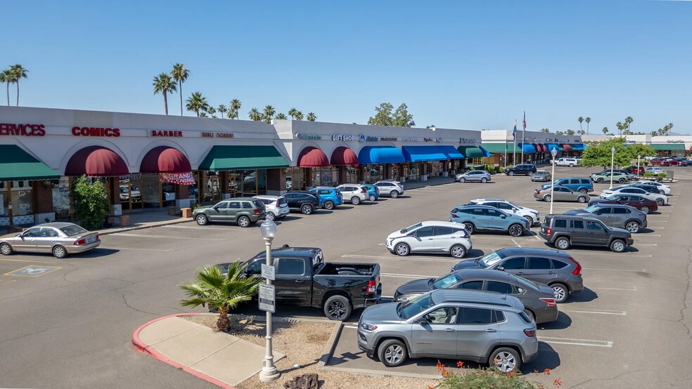 More Photos Of 10001 W Bell Rd, Sun City Unknown For Lease