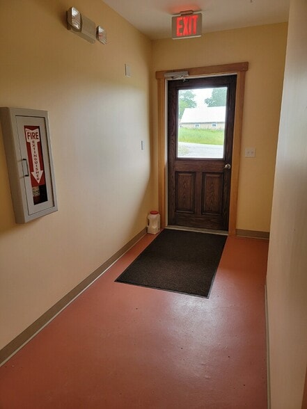 More Photos Of 220 Court St, Machias Medical For Sale