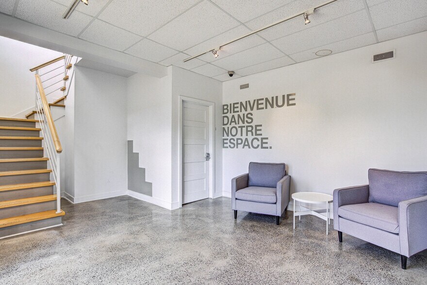 More Photos Of 1550-1560 Rue Michelin, Laval Self Storage For Sale