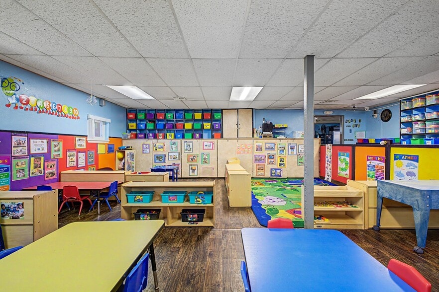 More Photos Of 3700 Vegas Dr, Las Vegas Daycare Center For Sale