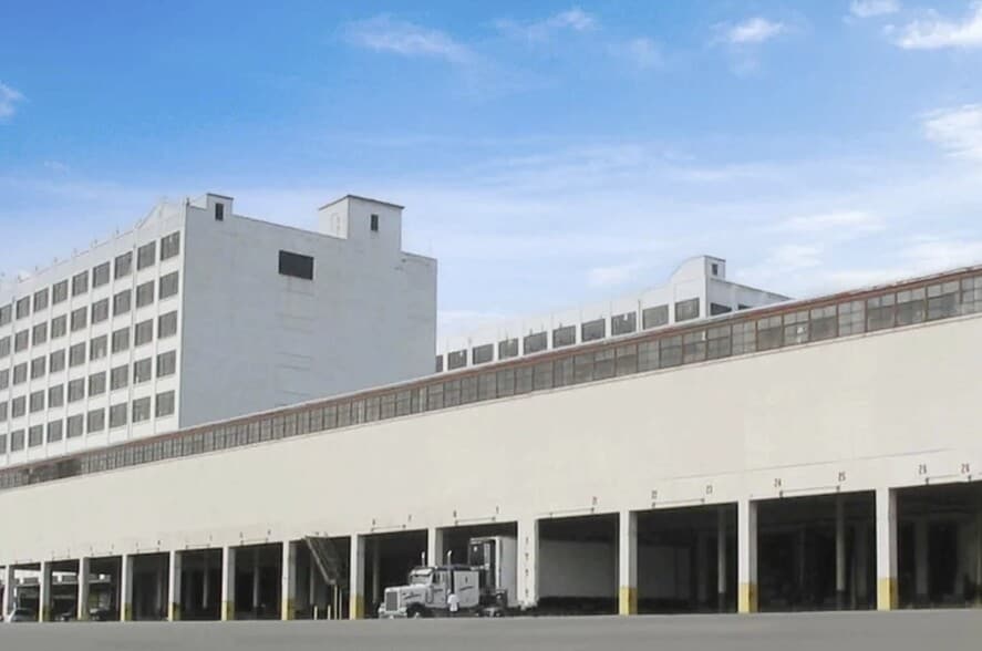 More Photos Of 6200 Saint John Ave, Kansas City Warehouse For Lease