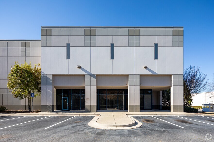 More Photos Of 4131 Southmeadow Pky W, Atlanta Distribution For Lease