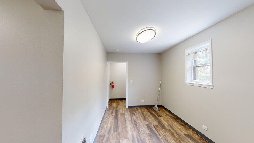 More Photos Of 509 W Main St, Barrington Loft Creative Space For Lease