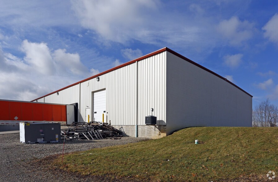 More Photos Of 1468 N Main St, Mansfield Warehouse For Lease