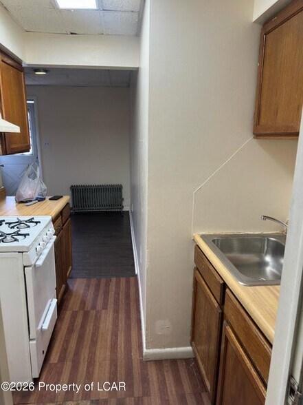 More Photos Of 546 W Main St, Plymouth Apartments For Sale