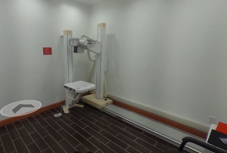 More Photos Of 3805 Church Ave, Brooklyn Office For Lease