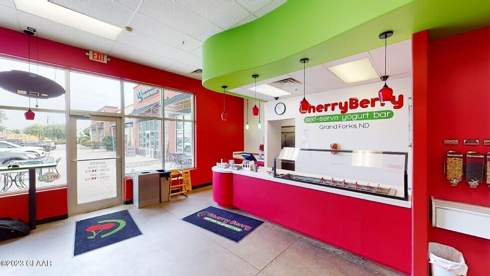 More Photos Of 3221 32nd Ave S, Grand Forks Unknown For Lease