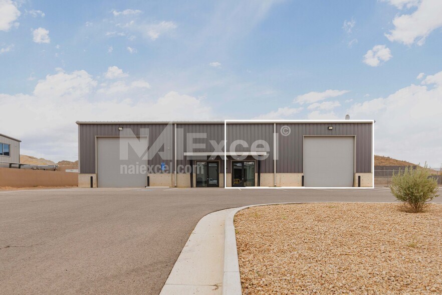 More Photos Of 171 S Mechanical Dr, Washington Warehouse For Lease