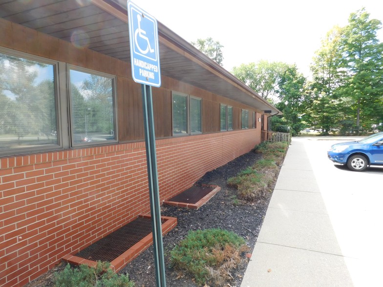 More Photos Of 236 Crystal Run Rd, Middletown Office For Sale