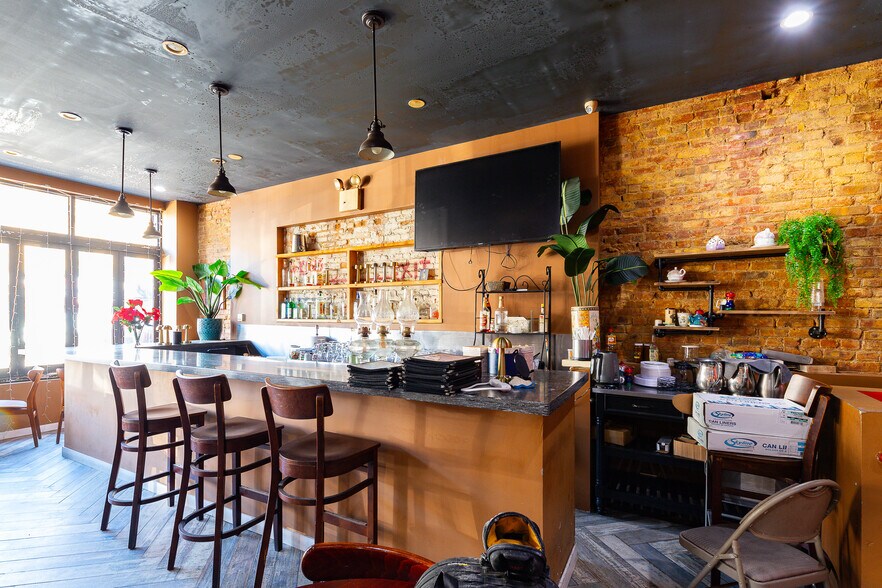 More Photos Of 671-689 Washington Ave, Brooklyn Storefront For Lease