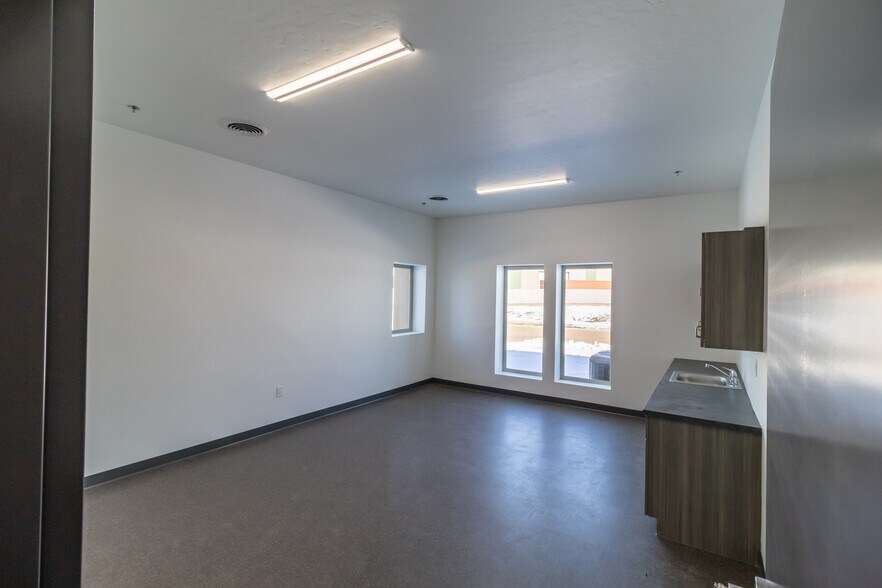 More Photos Of 479 N Broadmore Way, Nampa Warehouse For Sale