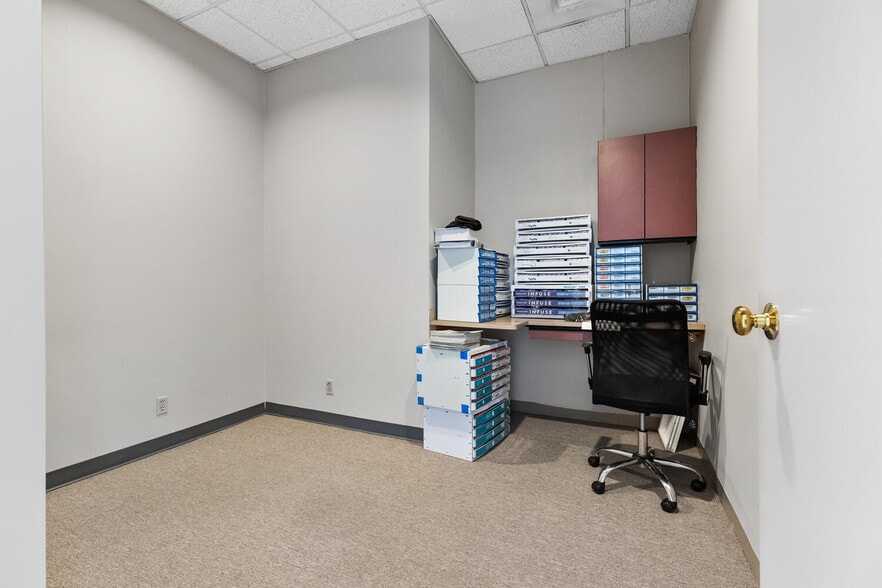 More Photos Of 92 High St, Medford Office For Sale