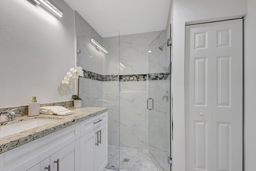 More Photos Of 3871 Patio Ct, Lake Worth Apartments For Sale