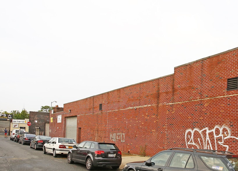 More Photos Of 14 Franklin St, Brooklyn Warehouse For Lease