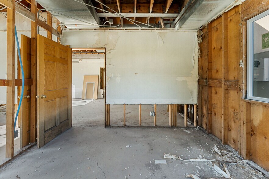 More Photos Of 1342 W Industrial Rd, Cedar City Warehouse For Lease