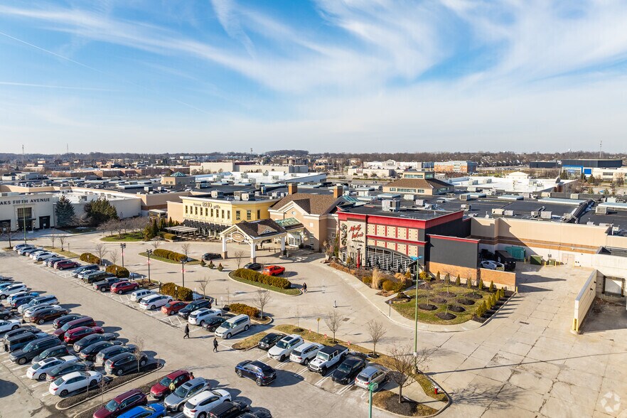 More Photos Of 1500 Polaris Pkwy, Columbus General Retail For Lease