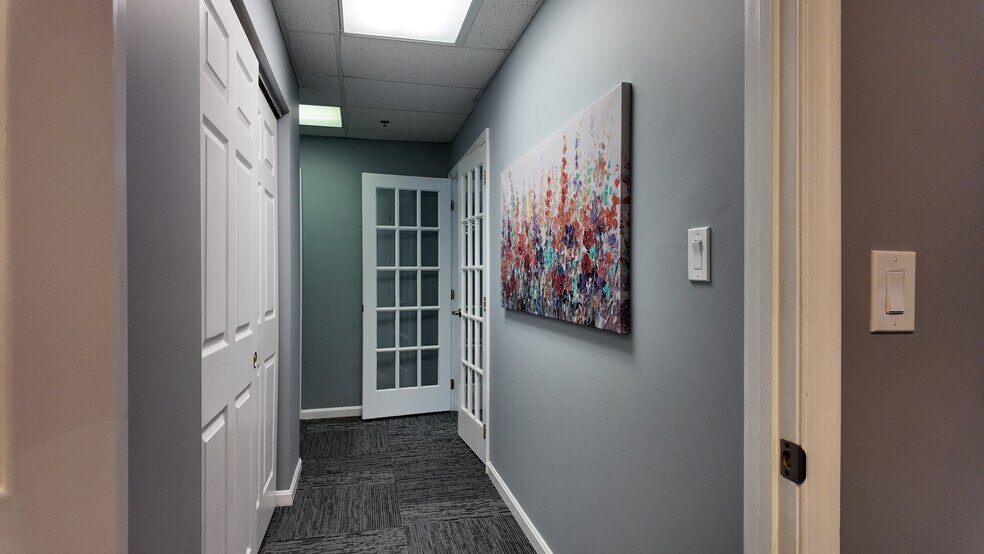 More Photos Of 5090-5096 Dorsey Hall Dr, Ellicott City Medical For Lease