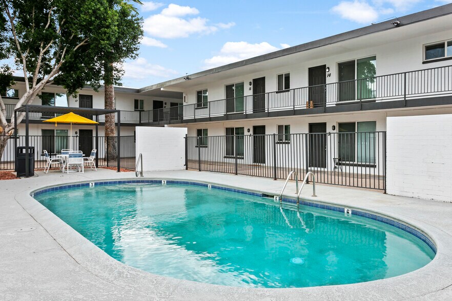 More Photos Of 2014 W Berridge Ln, Phoenix Apartments For Sale