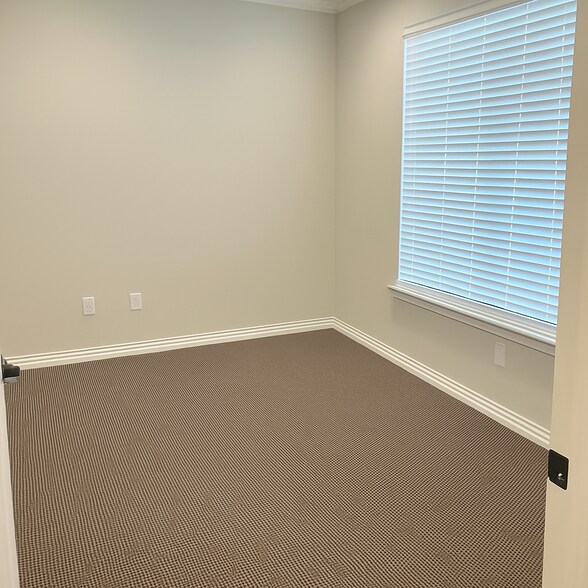 More Photos Of 8751 Collin McKinney Pky, McKinney Medical For Sale