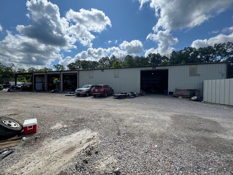 More Photos Of 7670 S Siwell Rd, Byram Warehouse For Sale