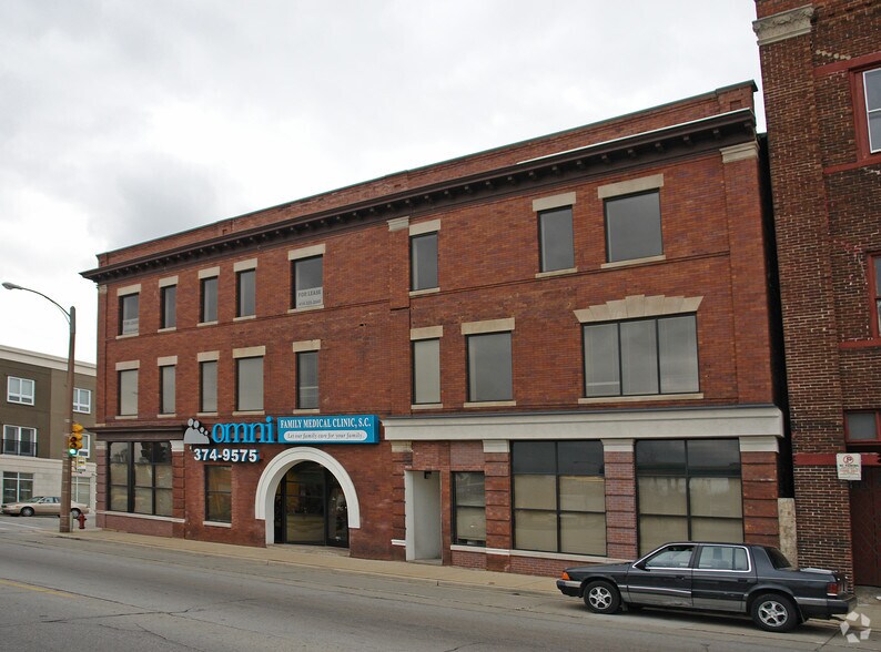 More Photos Of 1134 W North Ave, Milwaukee Medical For Sale