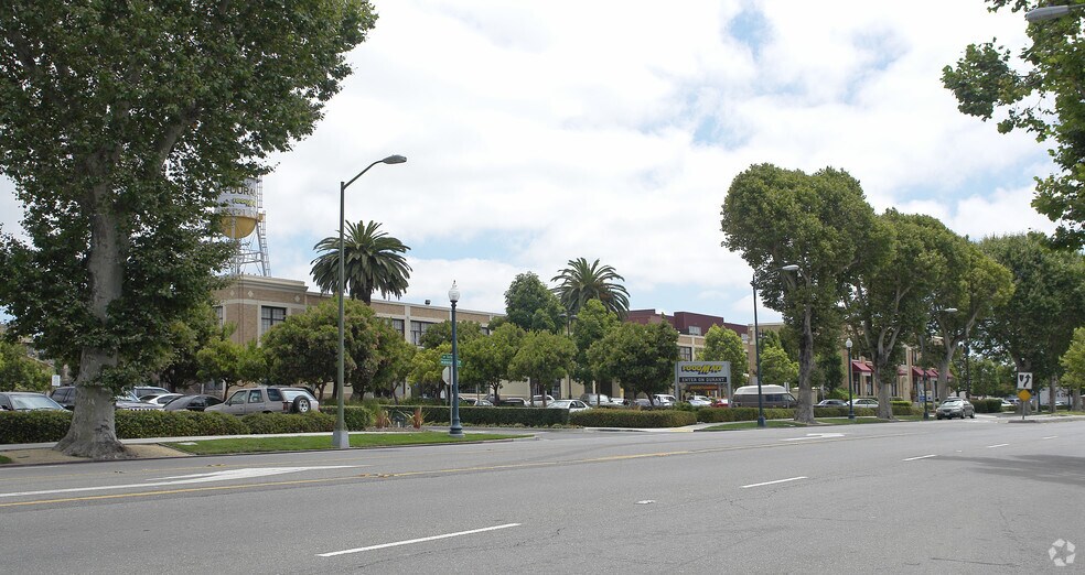 More Photos Of 10950 International Blvd, Oakland Unknown For Sale