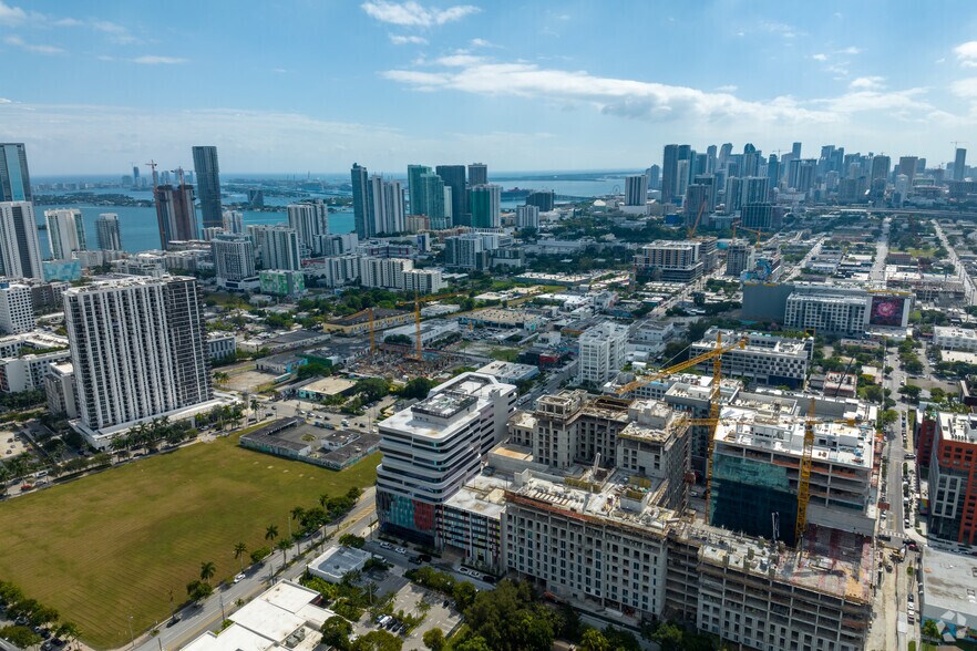 More Photos Of 2916 N Miami Ave, Miami Office For Lease