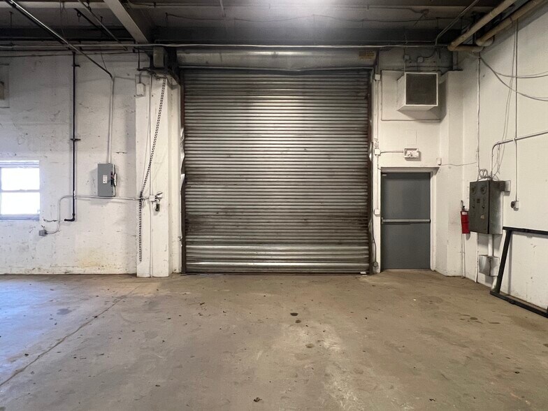 More Photos Of 545 Franklin Ave, Mount Vernon Warehouse For Sale