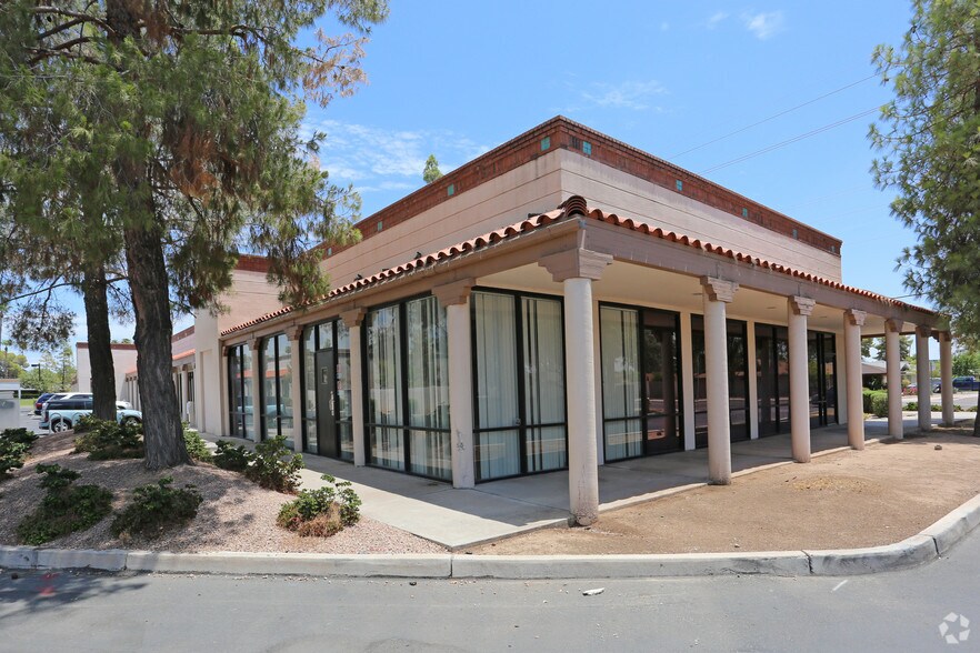 More Photos Of 3280 S Country Club Way, Tempe Unknown For Lease