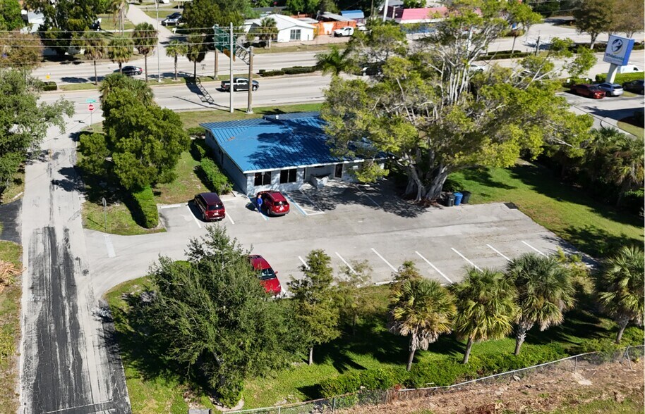 Primary Photo Of 4519 Tilton Ct, Fort Myers Medical For Lease