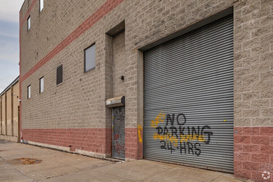 More Photos Of 292-300 Liberty Ave, Brooklyn Warehouse For Lease