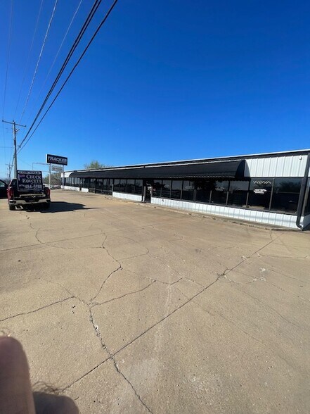 More Photos Of 4615 N Highway 71, Alma Freestanding For Sale