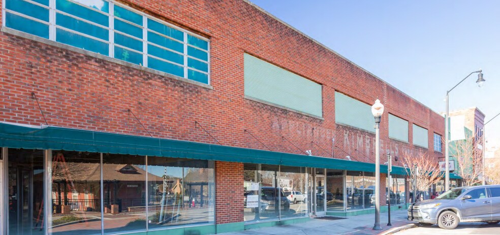 More Photos Of 120-132 S Moore St, Sanford Storefront For Lease