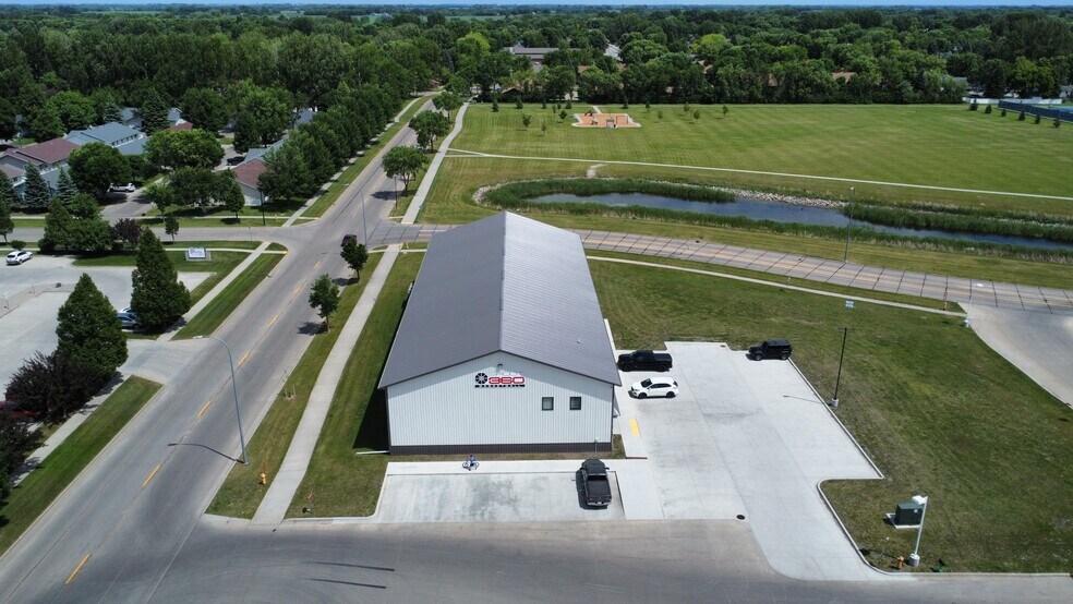 More Photos Of 1155 40th Ave S, Grand Forks Sports And Entertainment For Sale