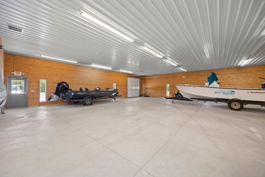 More Photos Of 1200 S Hartshorn Rd, Lakeside Marblehead Warehouse For Sale