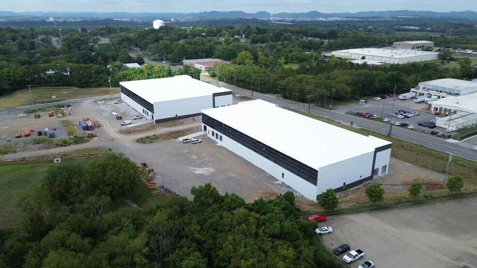 More Photos Of 1600 County Hospital Rd, Nashville Distribution For Lease