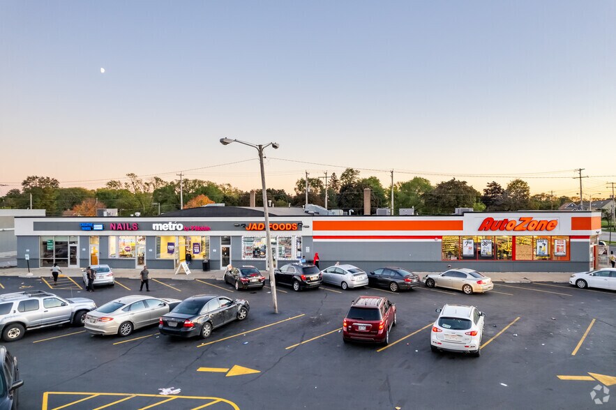 More Photos Of 5821-5835 W Silver Spring Dr, Milwaukee Unknown For Lease