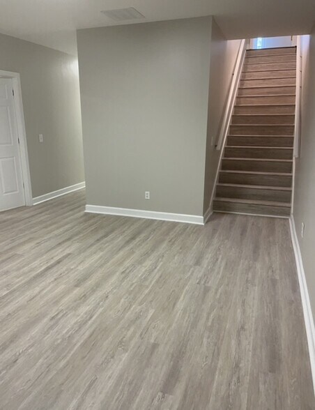 More Photos Of 106 Colony Park Dr, Cumming Office Residential For Lease